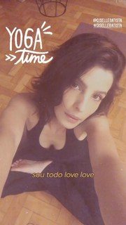 Giselle Batista feet photo 12