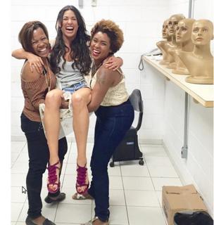 Giselle Itié feet photo thumbnail