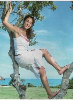 Giselle Itié feet photo thumbnail