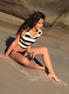 Giulia Buscacio feet photo thumbnail