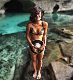 Giulia Buscacio feet photo thumbnail