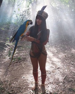 Giulia Buscacio feet photo thumbnail