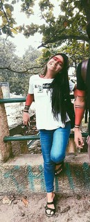 Giulia Buscacio feet photo thumbnail