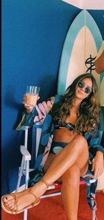 Giulia Buscacio feet photo thumbnail