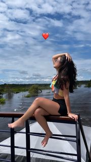 Giulia Buscacio feet photo thumbnail