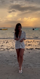 Giulia Buscacio feet photo thumbnail