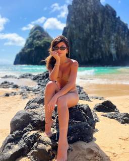 Giulia Buscacio feet photo thumbnail