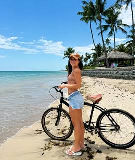 Giulia Buscacio feet photo thumbnail