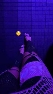 Giulia Buscacio feet photo thumbnail