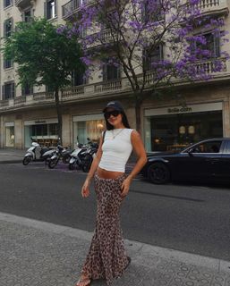 Giulia Buscacio feet photo thumbnail