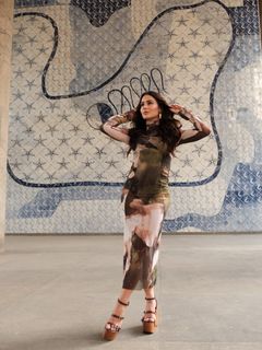 Giulia Buscacio feet photo thumbnail