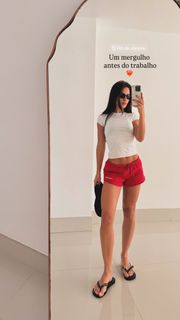Giulia Buscacio feet photo 1