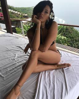Giulia Calcaterra feet photo 11