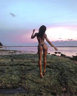 Giulia Calcaterra feet photo 17