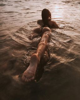 Giulia Calcaterra feet photo 1