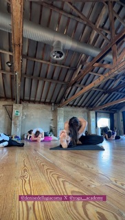 Giulia Calcaterra feet photo 12