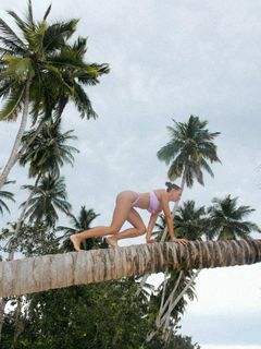 Giulia Calcaterra feet photo 5