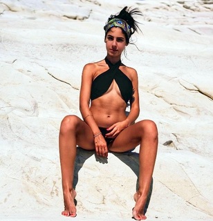Giulia De Lellis feet photo thumbnail