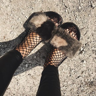 Giulia De Lellis feet photo thumbnail