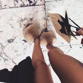 Giulia De Lellis feet photo thumbnail