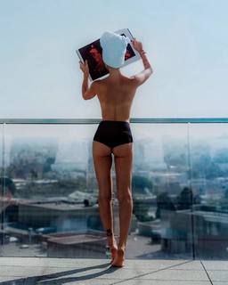 Giulia De Lellis feet photo thumbnail