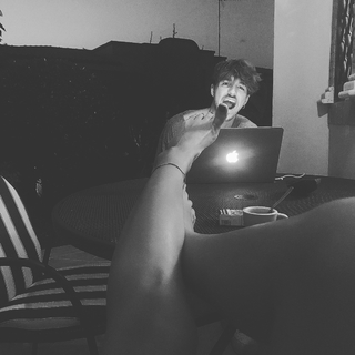Giulia De Lellis feet photo thumbnail