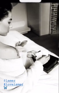 Giulia De Lellis feet photo thumbnail