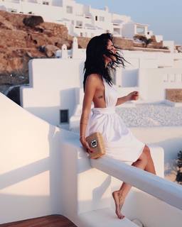 Giulia De Lellis feet photo thumbnail