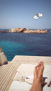 Giulia De Lellis feet photo thumbnail