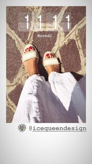 Giulia De Lellis feet photo thumbnail