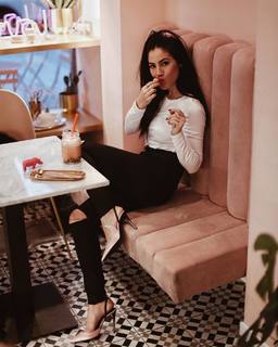 Giulia De Lellis feet photo thumbnail