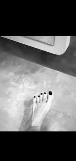Giulia De Lellis feet photo thumbnail