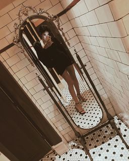 Giulia De Lellis feet photo thumbnail