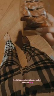 Giulia De Lellis feet photo thumbnail