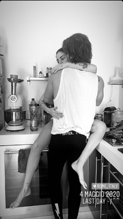 Giulia De Lellis feet photo thumbnail