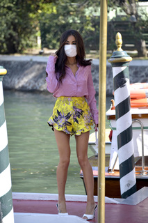 Giulia De Lellis feet photo thumbnail
