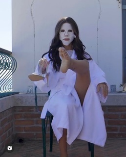Giulia De Lellis feet photo thumbnail