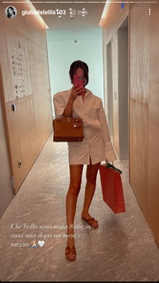 Giulia De Lellis feet photo thumbnail