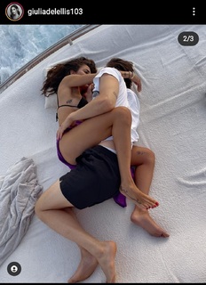 Giulia De Lellis feet photo thumbnail