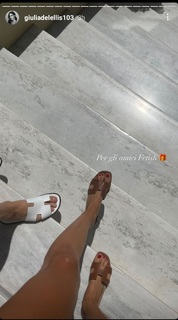 Giulia De Lellis feet photo thumbnail