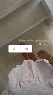 Giulia De Lellis feet photo thumbnail