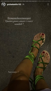 Giulia De Lellis feet photo thumbnail