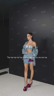 Giulia De Lellis feet photo thumbnail