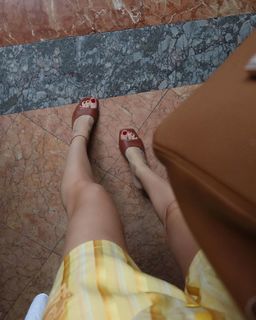 Giulia De Lellis feet photo thumbnail