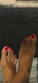 Giulia De Lellis feet photo 2