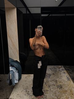 Giulia De Lellis feet photo 3