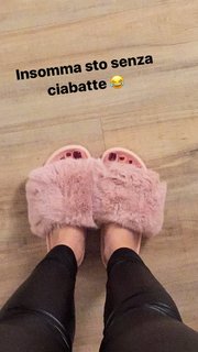 Giulia Luzi feet photo 11