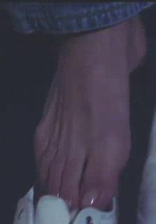 Giulia Michelini feet photo thumbnail