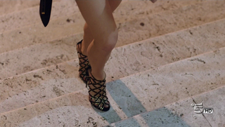 Giulia Michelini feet photo thumbnail