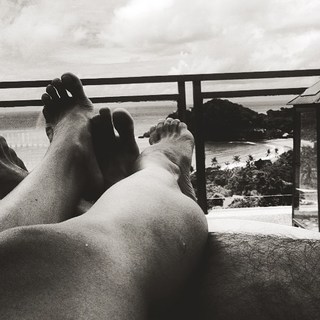 Giulia Michelini feet photo thumbnail